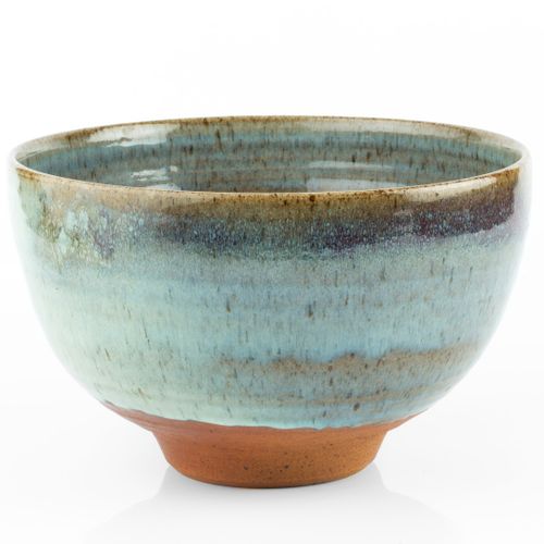 Null 
雷-芬奇（1914-2012）在温奇科姆陶器公司


大碗



蓝色釉面



印有陶工的印章



高16厘米，宽26厘米。



 



出&hellip;