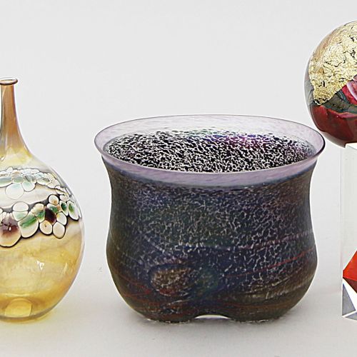 Sechs Teile Künstler-Glas: Vaso a bottiglia (segn. Bahr 81), ciotola con piede (&hellip;