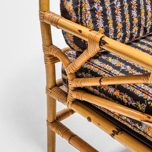 Salotto, Vivai del Sud 休息室由两个扶手椅和一个双座沙发组成

竹制芦苇，竹绳，织物。

由Vivai del Sud制作，约1970年。&hellip;