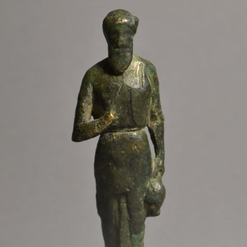 Null Dionysos typus Braschi

Römisch, 1. Jahrhundert n. Chr.

Bronze, H = 9,5 cm&hellip;