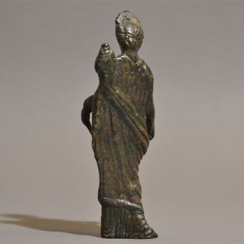 Null Statuette de Fortuna

Gallo-romaine, 1er siècle avant J.-C. - 1er siècle ap&hellip;