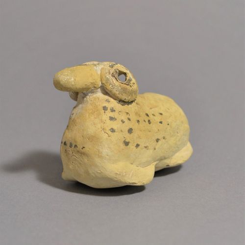 Null Aryballos en forma de carnero

Corintio, siglo V a.C.

Terracota, L = 7 cm &hellip;