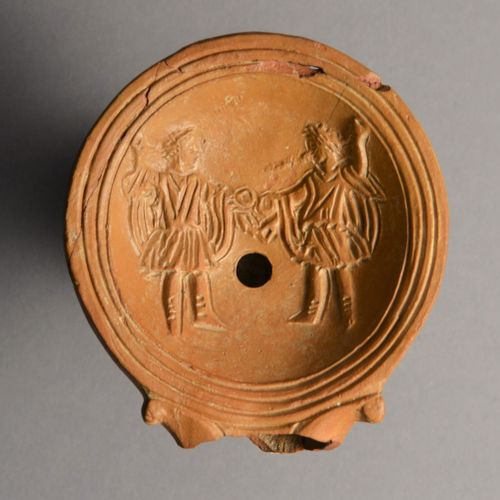 Null Frammento di una lampada ad olio con due lare

Romano, 1. Secolo d.C.

Terr&hellip;