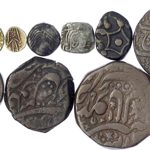 Null CHINA und Südostasien, Indien, Lots, 10 alte Münzen: Drachmen der Westsatra&hellip;