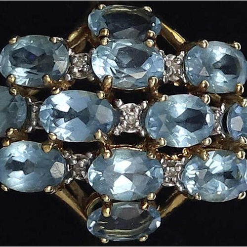 Null 黄金首饰和配饰，指环，女士戒指黄金585/1000，镶嵌12颗海蓝宝石。戒指尺寸18，6.52克