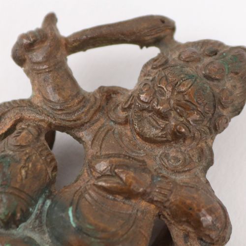 Gürtelschließe Inde, métal couleur bronze, relief figuratif avec cheval et caval&hellip;