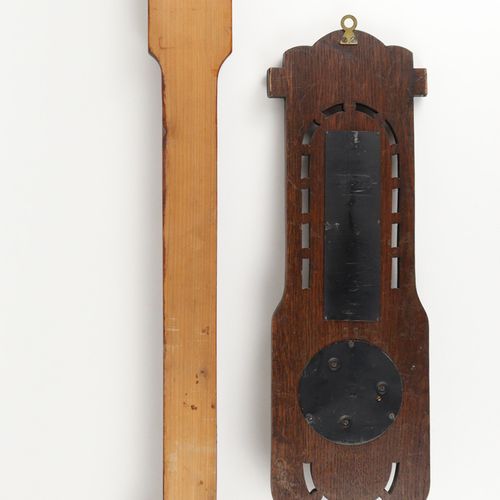 Barometer/Wetterstation 1900年左右，2件，木质主体，1个气压计，水银柱，气压指示为巴黎式的英寸和毫米，可调指针，1个气象站，光学师P&hellip;