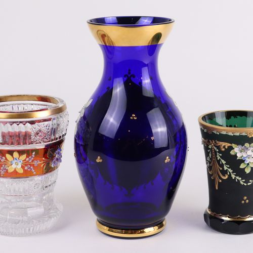 Böhmen - Konvolut Bohême, 3 pcs., vase et coupe, verre épais incolore et polychr&hellip;