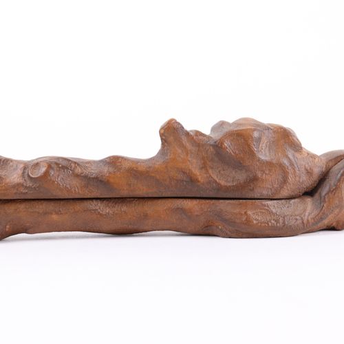 Nussknacker 木雕，微笑的侏儒形状，有轻微的老化痕迹，长约22.5厘米
