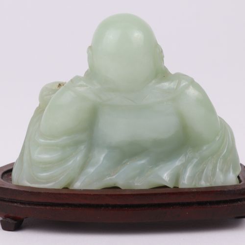 Buddha - Figur Néphrite, socle en bois, Bouddha rieur assis avec un bol dans la &hellip;
