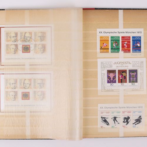 Briefmarkenalben 3 pcs., BRD, blocs : réimpressions, tirages spéciaux, ébauches &hellip;