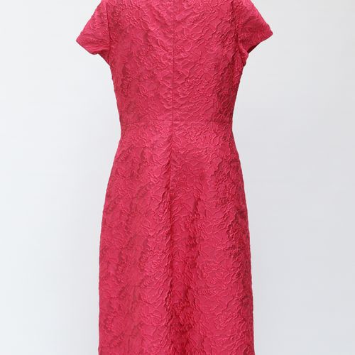 Escada - Kleid soie avec polyamide, rose, structure florale en relief, manches c&hellip;