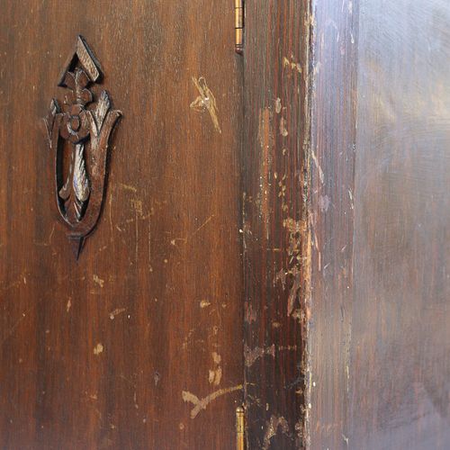 Grammophon mit Unterschrank Grammophone : corps en bois, 2 petites portes, couve&hellip;