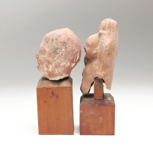 Ägypten - Zwei Figurenfragmente antik, römisch, wohl 1. - 3. Jh. N. Chr., Terrak&hellip;
