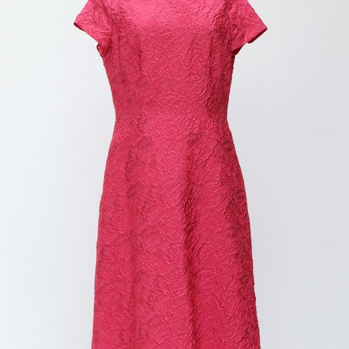 Escada - Kleid soie avec polyamide, rose, structure florale en relief, manches c&hellip;