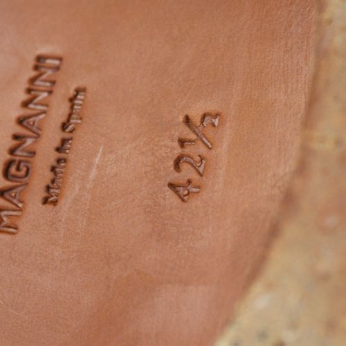 Magnanni - Halbschuhe 棕色皮革，系带，鞋底有些磨损，包括防尘袋和盒子，为拍摄照片/广告而穿的，尺寸42.5
