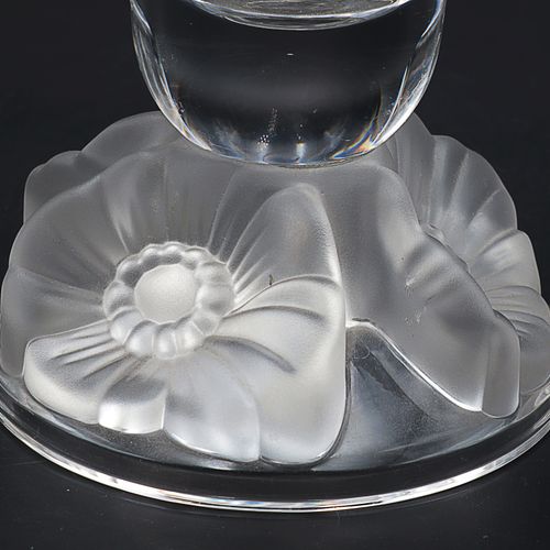 Vase style René Lalique, France, verre incolore, partiellement dépoli, pied rond&hellip;