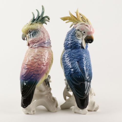 Ens - zwei Figuren 1 x figurine "cacatoès", représentation entièrement plastique&hellip;