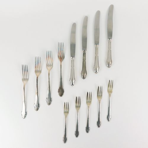 Restbestecke - Konvolut silver plated 90/100; WMF model 2200, 6 appetizer knives&hellip;
