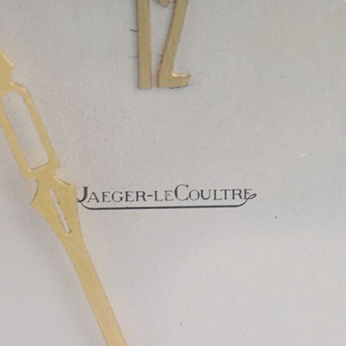 Jaeger Le Coultre - kl. Tischuhr vers 1950, Suisse, laiton, boîte d'horloge carr&hellip;