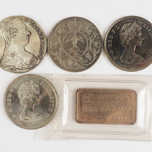 Null 
Lot of coins SILVER. 
1 silver bar 999 and 4 coins, among others 'Burg Co &hellip;