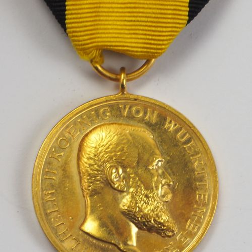 Null 
Württemberg: Militär-Verdienstmedaille, Wilhelm II., in Gold.
Vergoldet, a&hellip;