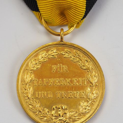 Null 
Württemberg: Militär-Verdienstmedaille, Wilhelm II., in Gold.
Vergoldet, a&hellip;