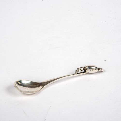 Null 
乔治-詹森-玉兰花勺子
 925银，型号：84，由Georg Jensen设计，哥本哈根1945-77。 长：8.8厘米，重量：9.7克。