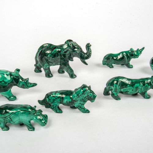 Null 
Lot de figurines d'animaux sauvages en malachite
 Ensemble de malachite. 6&hellip;