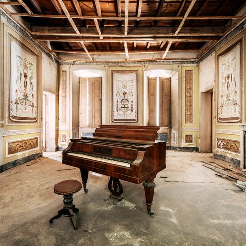 Romain Thiery 
Romain Thiery, 



Réquiem para pianos N°28, 



2017, 



Fotogr&hellip;