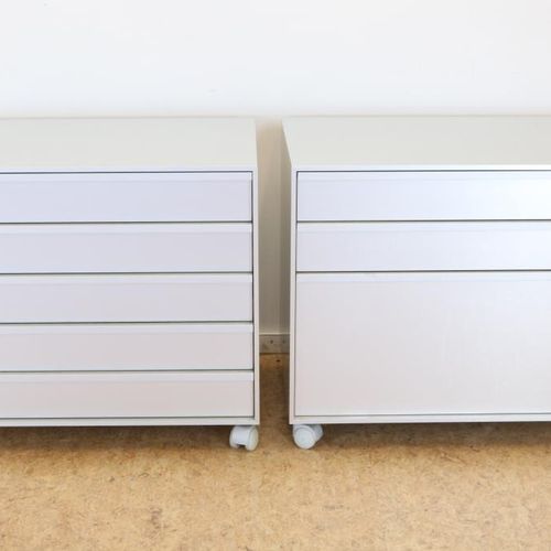 Stel MDF Italia bureaukastjes Paar Schreibtischschränke aus Aliminium, auf Rolle&hellip;