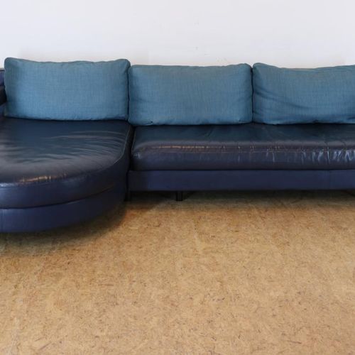 B&B Italia chaise longue Sity沙发与蓝色皮革的贵妃椅，Sity Sofe，设计师：Antoio Citterio，用于。意大利B&B&hellip;