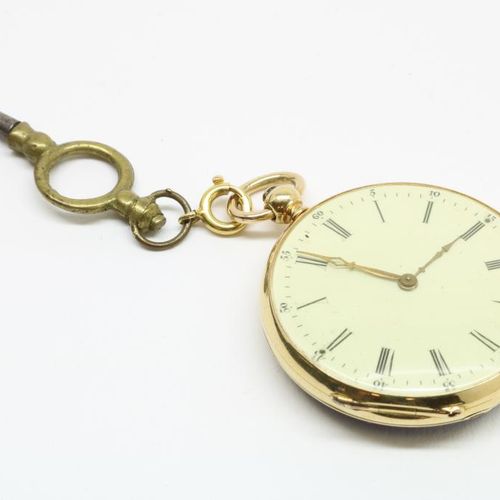 Gouden dames zakhorloge Une montre de poche pour dame avec diamants en or et éma&hellip;