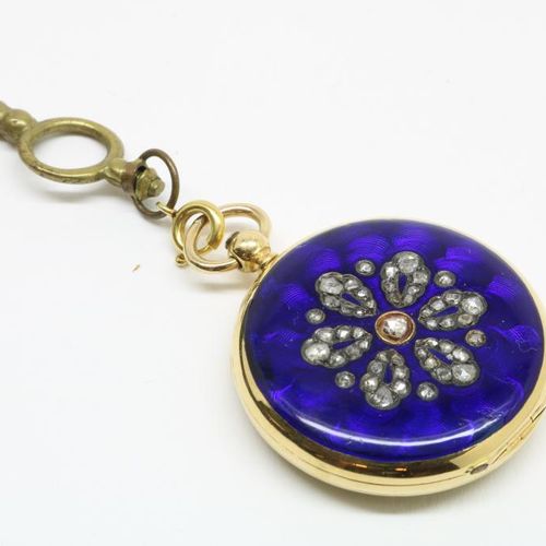 Gouden dames zakhorloge Une montre de poche pour dame avec diamants en or et éma&hellip;