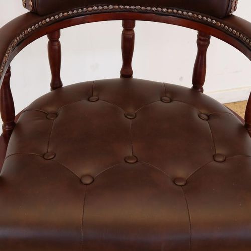 Teakhouten bureaustoel Teak office chair covered with brown leather.Teak office &hellip;