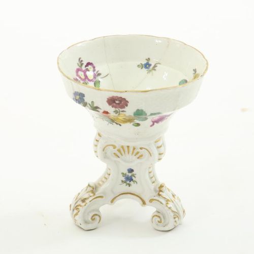 Meissen zoutvat in foedraal, kapot Salière ancienne en porcelaine de Meissen, dé&hellip;