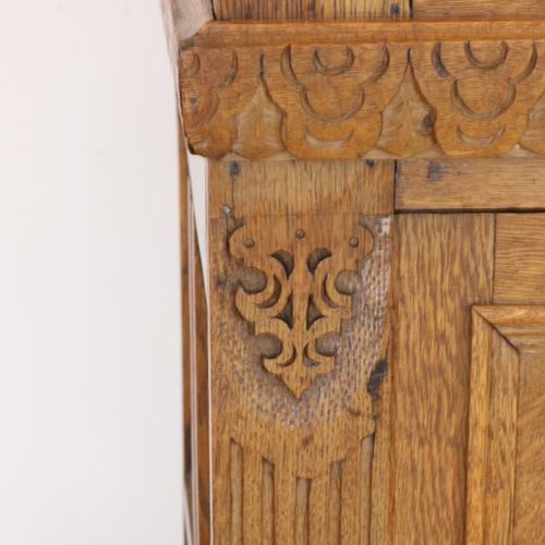 Eiken Zeeuwse kast Armario de roble con 4 puertas talladas, siglo XIX, altura 19&hellip;