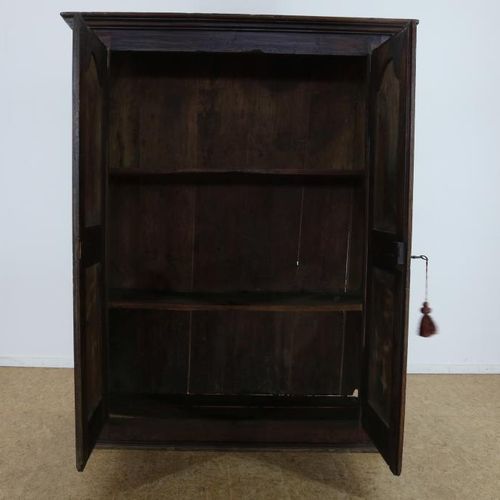 Eiken Bretonse 2 deurskast Oak Breton cabinet with 2 doors, France ca. 1800, h. &hellip;