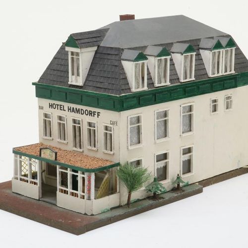 Schaalmodel: Hamdorff Hotel 比例模型：Hamdorff酒店，Laren，高26厘米。比例模型：Hamdorff Hotel Cafe&hellip;