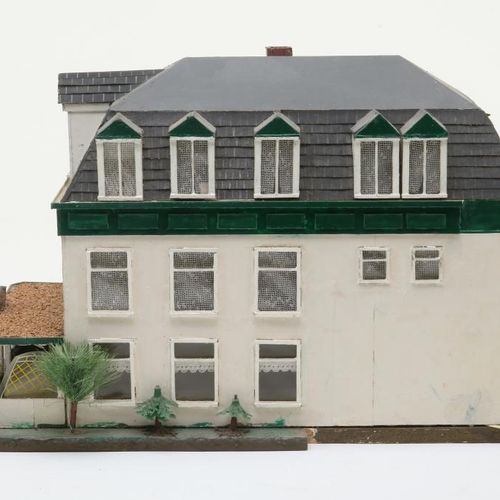 Schaalmodel: Hamdorff Hotel Modèle réduit : Hôtel Hamdorff, Laren, h. 26 cm.Modè&hellip;