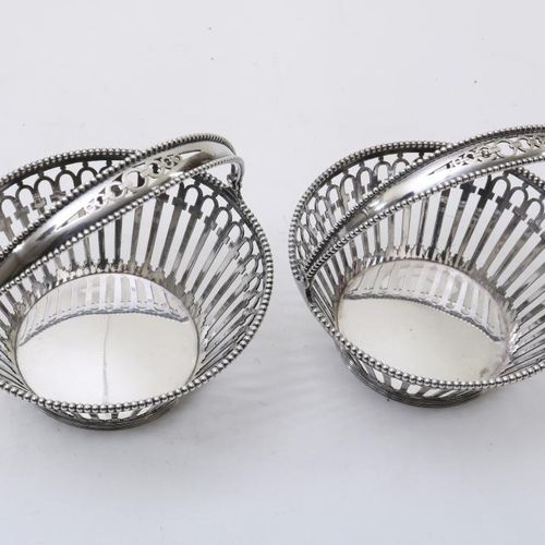 Stel zilveren knottenmandjes, 1 gehalte Coppia di cestini in argento, 1 grado, m&hellip;
