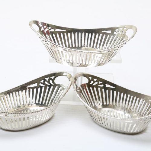 Serie van 3 bonbonmandjes 3 Cestini in argento, gr. 79, 835/000Set di 3 cestini &hellip;