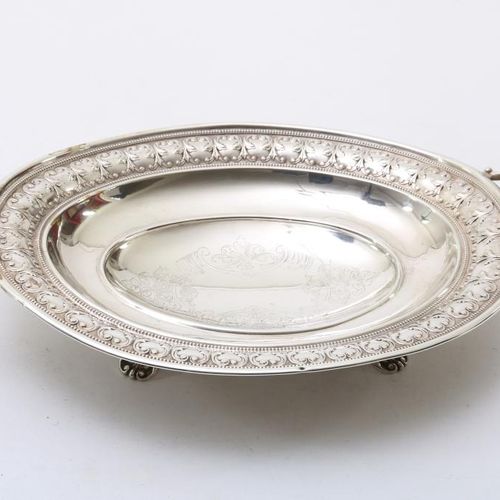 Zilveren ovale bewerkte schaal Una ciotola ovale in argento con manici, Germania&hellip;
