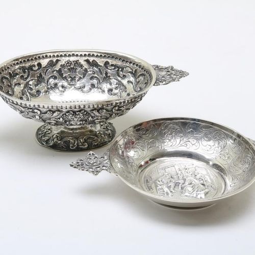 2 Zilveren brandewijnkommen anno 1900 两件荷兰银白兰地碗，约1900年，毛重232克。2个荷兰银白兰地碗，约1900年，毛&hellip;