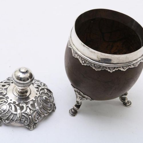 Cocos potpourri met zilveren montuur Pot-pourri in cocco montato in argento, Ing&hellip;