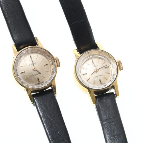 OMEGA, 2 dames polshorloges OMEGA, lady matic 2 ladies wrist watches with black &hellip;