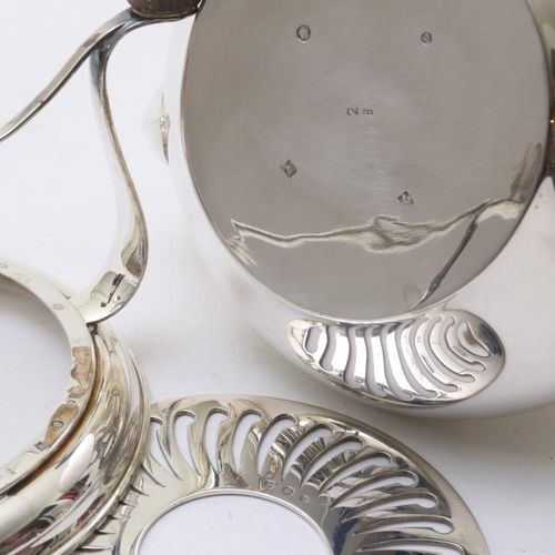 Zilveren comfoor en theepot Una lata de té y comfoor de plata holandesa, 925/000&hellip;