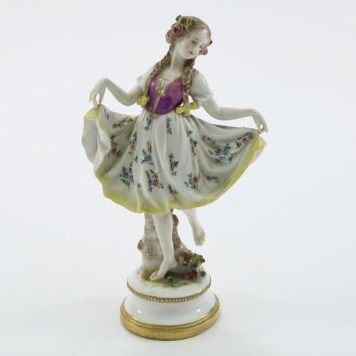 Porseleinen beeldje, danseres Porcelain sculpture of a dancer, unclear mark, h. &hellip;