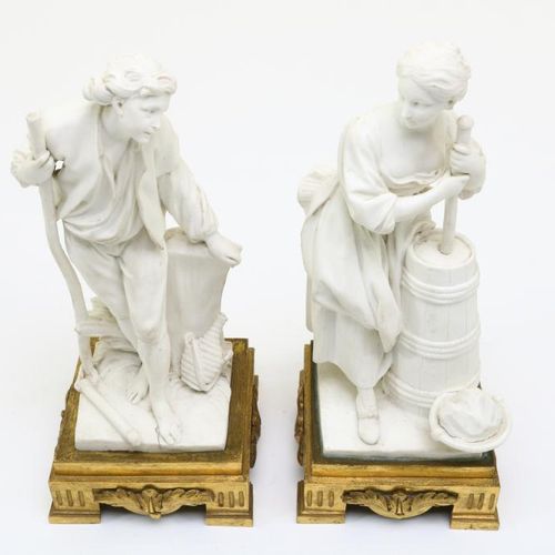 Stel biscuit sculpturen, Sevres Paire de figurines en biscuit de porcelaine de S&hellip;