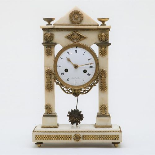 Seize marmeren pendule Mesnil a Paris Louis Seize marble pendulum clock with gil&hellip;